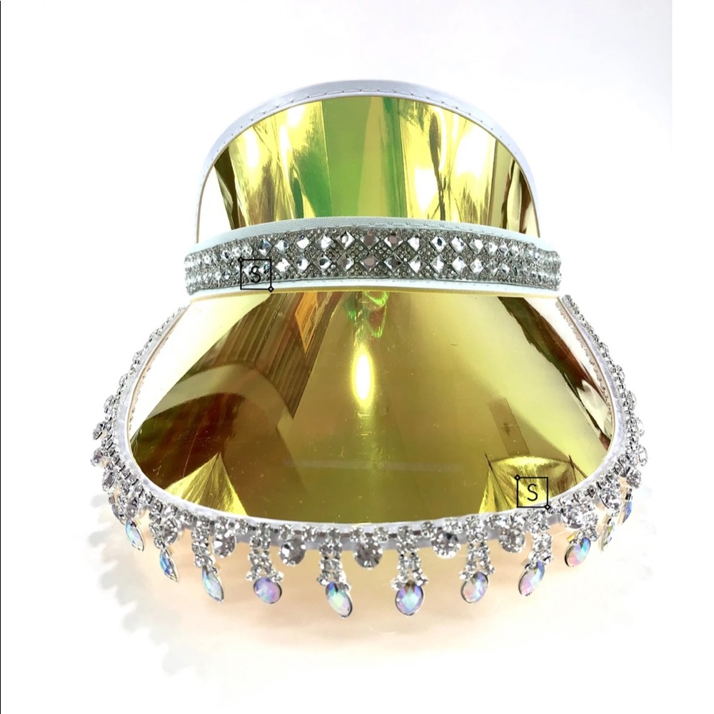 Holographic Ad Vize Me Visor Hat & Pixie Earrings